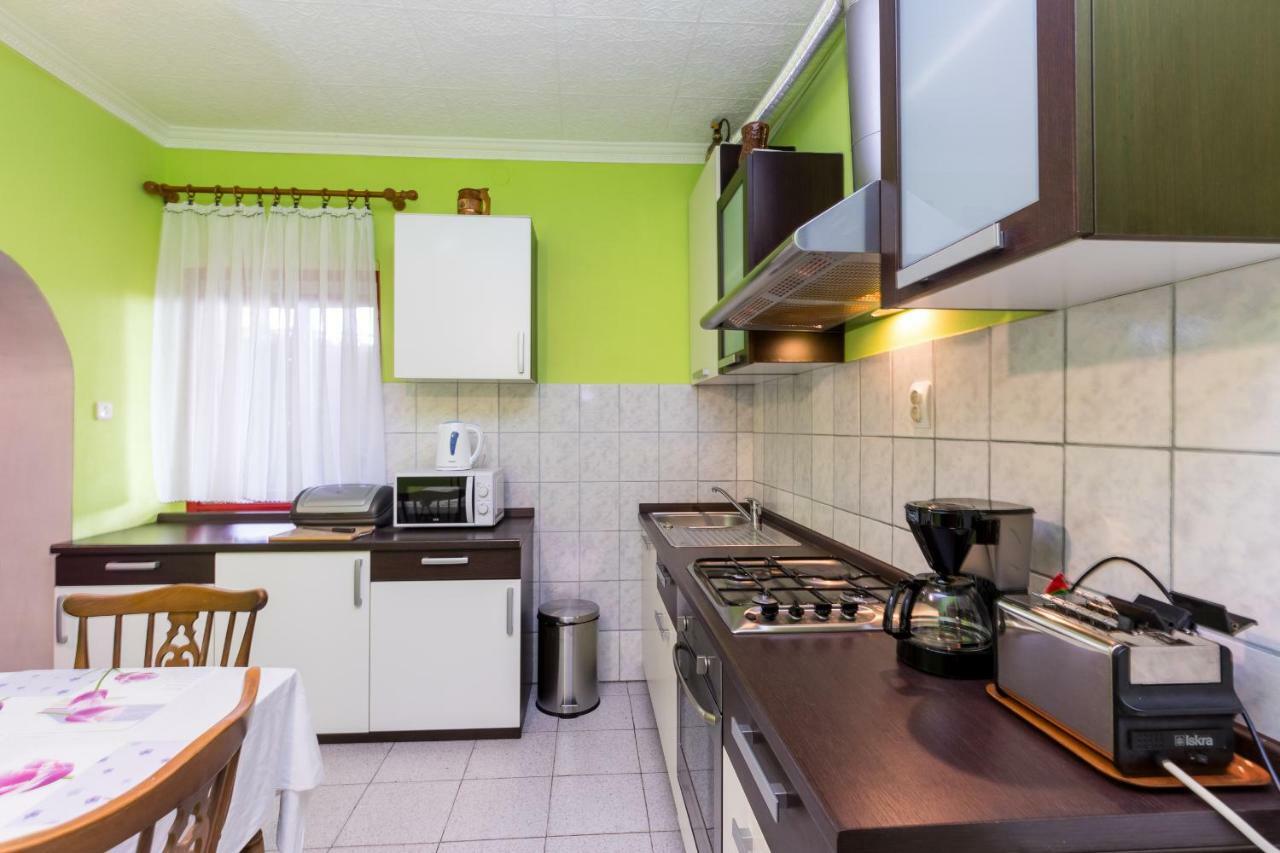 Apartments Toni With Free Parking Kaštela Extérieur photo